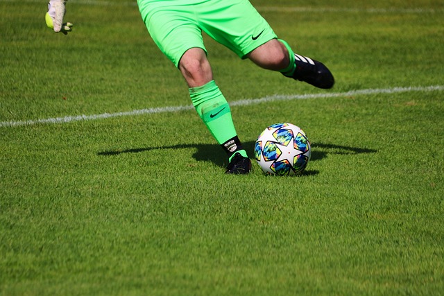 彩表现及勒 彩表现及勒