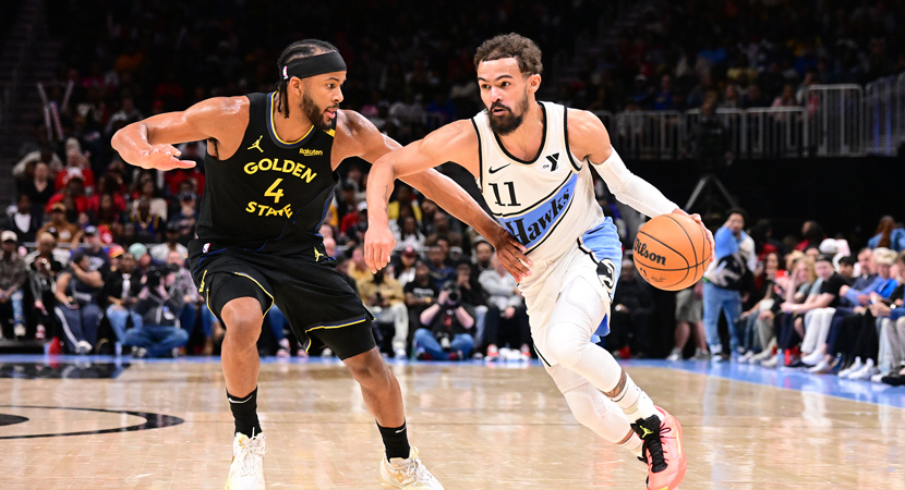 孙颖莎／王艺迪晋级女双4强.